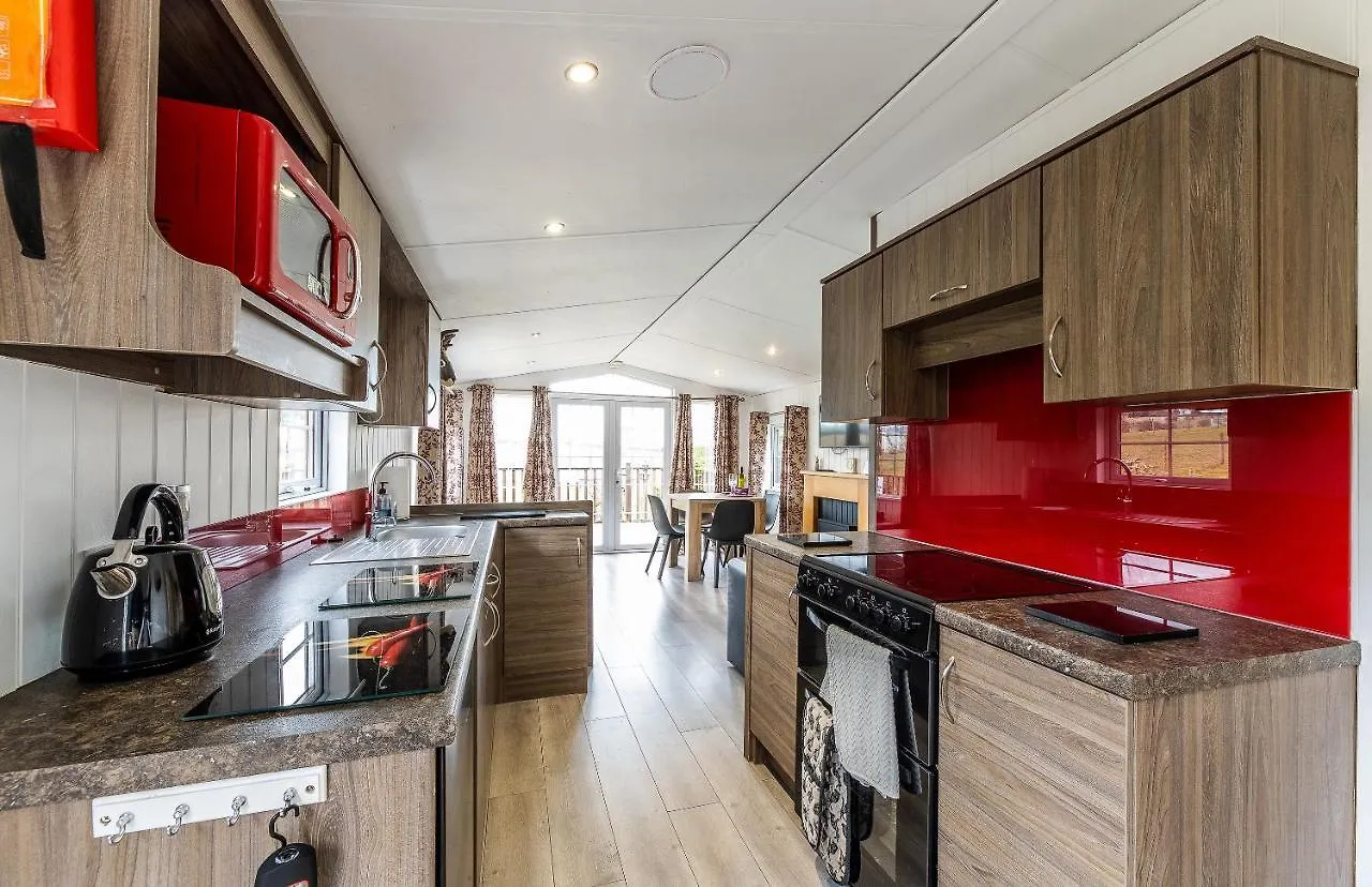 Fairview Farm Holiday Accommodation 14 Luxury Lodges, Cabins, Dog Friendly, Suitable For Couples, Families And Groups, Wedding Guests , Corporate Events, Sleeps 2-65 Guests In Ravenshead, Nottingham Near Sherwood Forest, Set In 88 Acres Шале